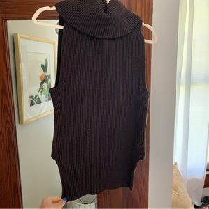 Turtleneck sweater tank